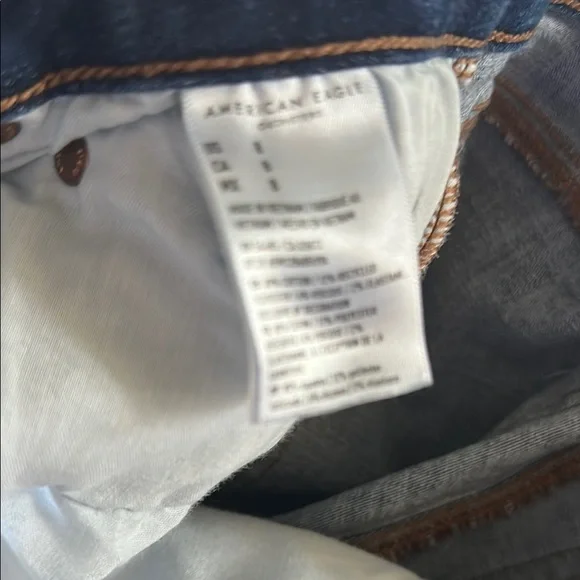 American Eagle Outfitters Blue Distressed Jean Shorts - Picture 5 of 6